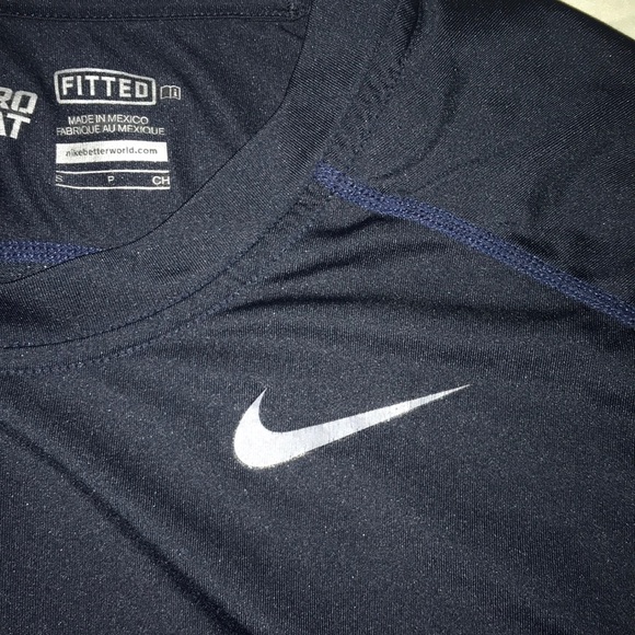 Nike Pro Combat Fitted Dri Fit active shirt - Picture 7 of 7